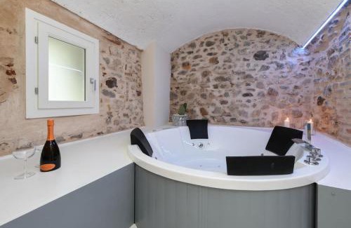 Salo House | Casa Margherita - new house in the ancient hamlet