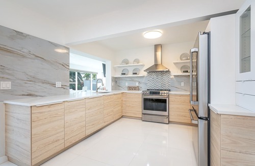 Garden Isles House | Casa Maria-3 Bedroom-2 Bath for 6 Guests-Waterfront-Heated Pool-Near Beaches