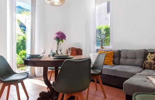 Porto Ceresio Apartment | Casa Maria