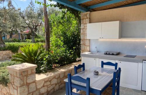 Kilada House | Casa Marimar Boutique Bungalows & Suites