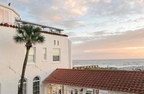 Jacksonville Beach Hotel | Casa Marina Hotel & Restaurant - Jacksonville Beach