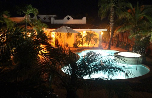 Los Barriles Villa | Casa Mariposa - Privacy & Space Abound! Beach Front Villa with Pool and Hot Tub
