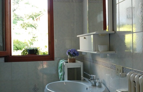 Acquaseria Apartment | Casa Mariuccia - Garden near Lake!