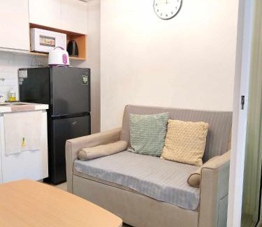 Taguig Apartment | Casa Marix & Z - City View Unit