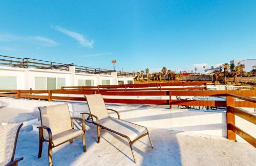 La Paloma House | Casa Marron 37 - Playa Arcangel