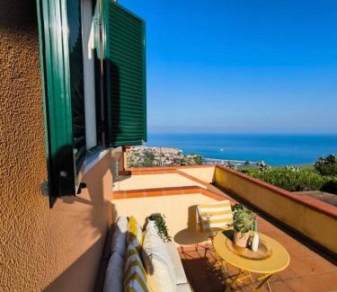 Parghelia Apartment | Casa Marzy- Charming Tropea Studio with Pool, Sea & Volcano Views