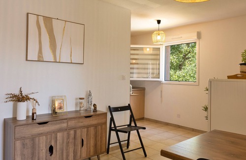 Santa-Maria-Poggio Apartment | Casa Melody, apartment, close to the sea, in a residence with shared pool