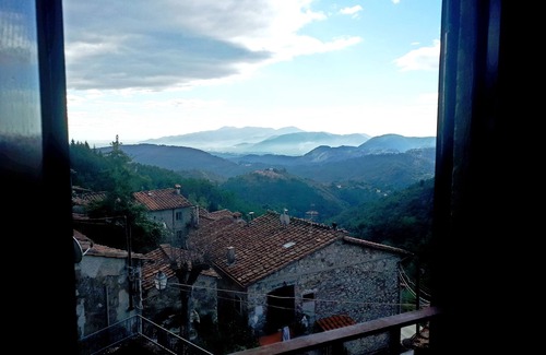 Gombitelli Villa | Casa Melograno. 3 bedrooms, 2 bathrooms, Spa-pool, patio, sea & valley views