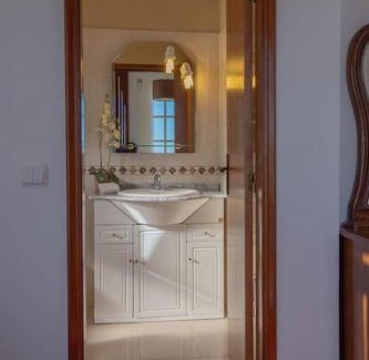 Calheta House | Casa Menezes Sunrise and Sunset Every Day