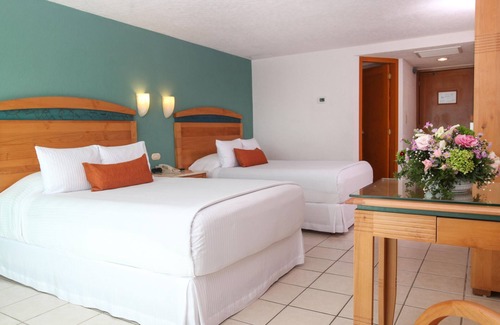 Colonia Centro Hotel | Casa Mexicana Cozumel