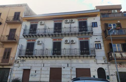Corso dei Mille - Sant'Erasmo House | Casa Mille