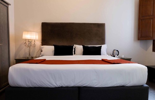 Lafayette Hotel | Casa Monraz