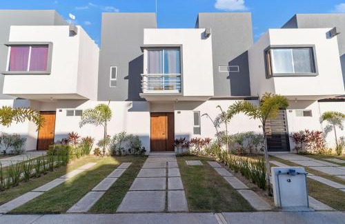 Valle de Banderas House | Casa Monstera Bahia