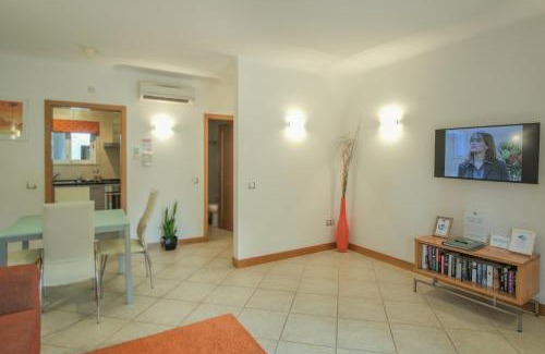 Funchal Apartment | Casa Monte Cristo Apartments - Orange