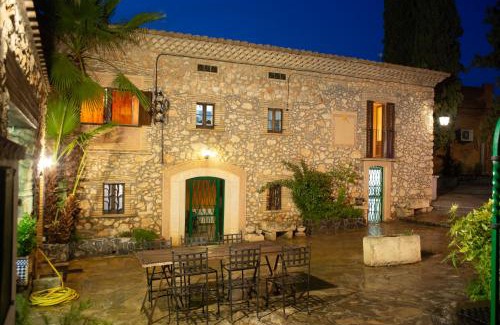 Olerdola Villa | Casa Montserrat Ruralvilla
