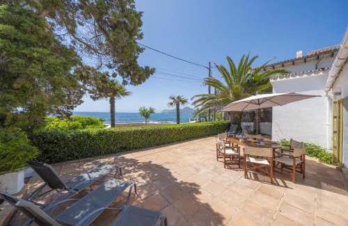 Cala Ratjada Ski Chalet | Casa Morant in front of the sea