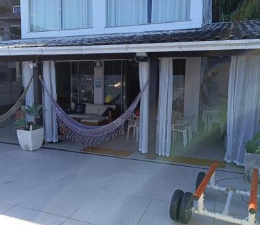 Mangaratiba House | Casa na Ilha Jardim pé na areia