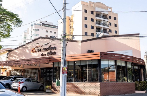 Lapa House | Casa na Lapa com Piscina e Churrasqueira