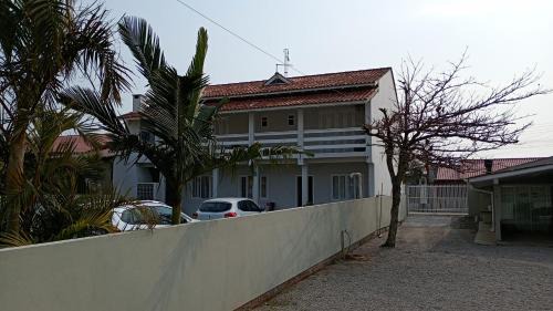 Palhoca House | Casa na Praia do Mar Aberto