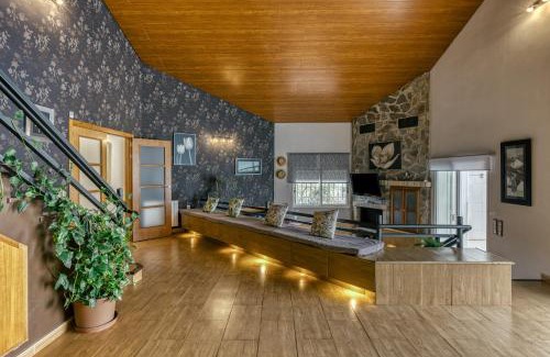 Santa Cristina de Aro Ski Chalet | Casa Nadia