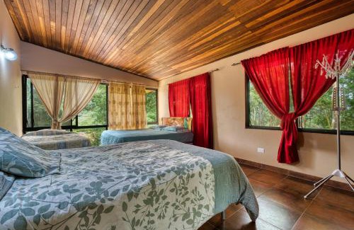 Cerro Azul House | Casa Naranja en Cerro Azul