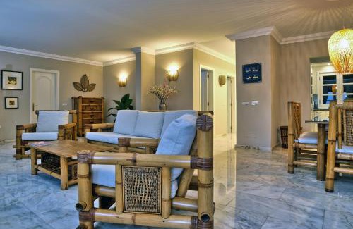 Puerto Calero Apartment | Casa Natalie La Marina
