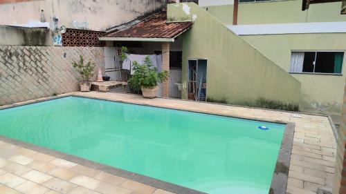 Araruama House | Casa no centro de Araruama com piscina