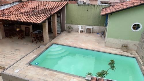 Araruama House | Casa no centro de Araruama com piscina