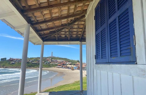 Laguna House | Casa no Farol com acesso exclusivo à Prainha