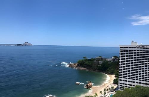 Leblon House | Casa no Vidigal com vista incrível para o Mar