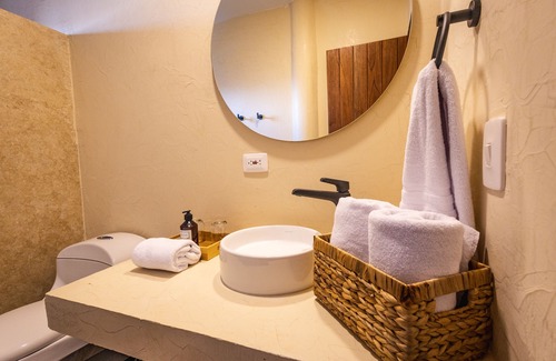 Cartagena Walled City Hotel | Casa Noa Colonial Rooms