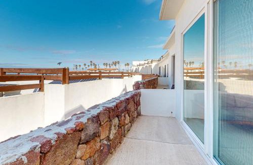 La Paloma House | Casa Nogal 25 - Playa Arcangel