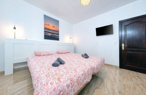 Tinajo Bed & Breakfast | Casa NoPasaNada: habitación La Gomera con baño privado exterior