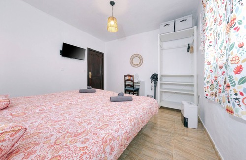 Tinajo Bed & Breakfast | Casa NoPasaNada: habitación La Gomera con baño privado exterior