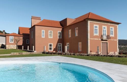 Alvarenga Hotel | Casa Noronha Lima - Historic Stay