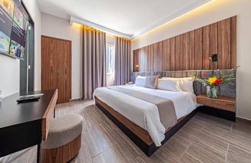 Hipodromo Hotel | Casa Nou
