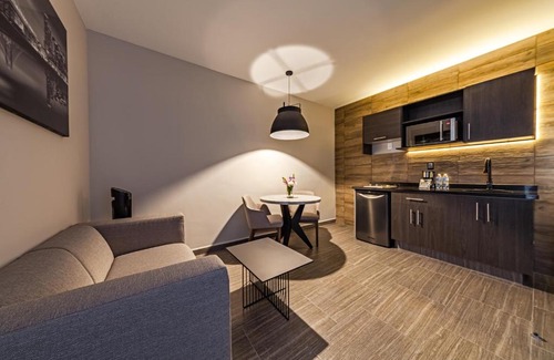 Hipodromo Hotel | Casa Nou