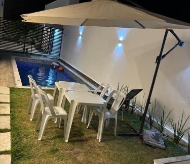 Porto Seguro House | casa nova moderna 4min da praia 10 min do axemoi e toatoa 300m de hipermercado e farmácias