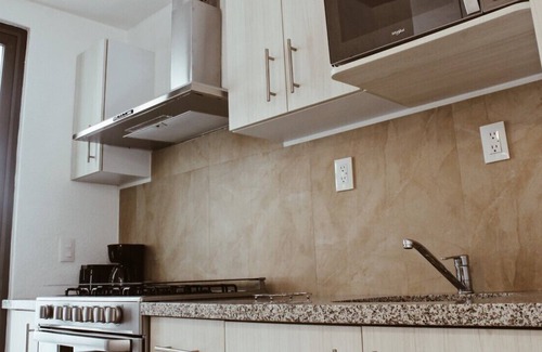 Playa del Carmen House | Casa nueva en Playa del Carmen con alberca y gym