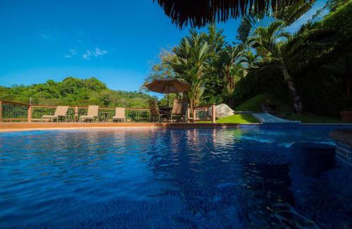 Jaco House | Casa Oasis 5 bdrs private pool in Los Suenos