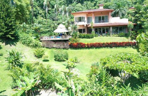 Jaco House | Casa Oasis 5 bdrs private pool in Los Suenos