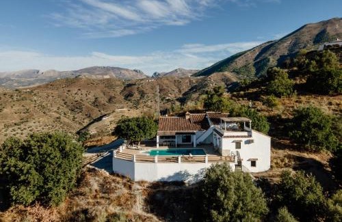 Canillas de Aceituno House | Casa Olivia