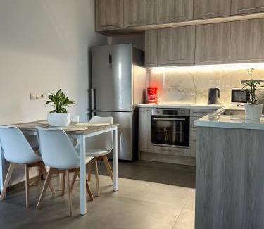 Spata-Artemida House | Casa Ore