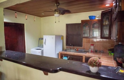 Aserradores House | Casa Pacifico–Beachfront - Gem in Los Clavo