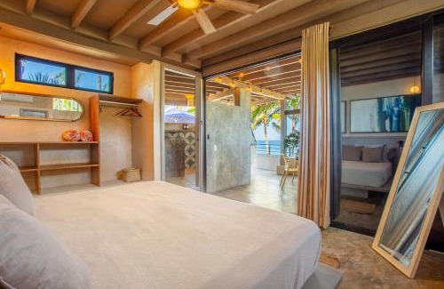 North End House | Casa Palmar Penthouse - Completely Renovated, 1 BR Oceanfront Penthouse Suite