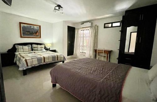 Manta House | Casa Paraíso