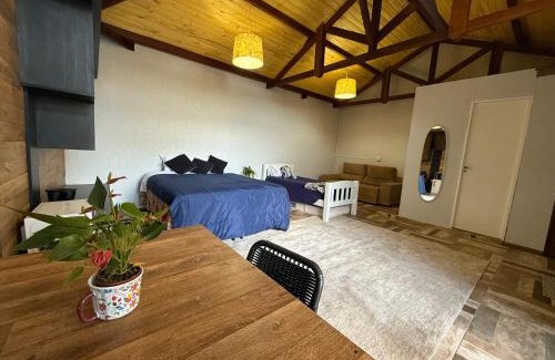 Jardim Sumare House | Casa para até 8 pessoas ou studio para até 3 com fácil acesso à pontos turísticos