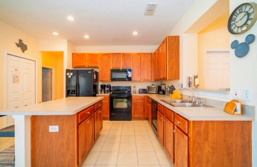 Bellavida House | Casa para Grupos en Orlando Florida