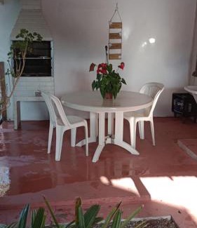 Rio Vermelho Norte House | Casa para temporta no Norte da Ilha/Florianópolis