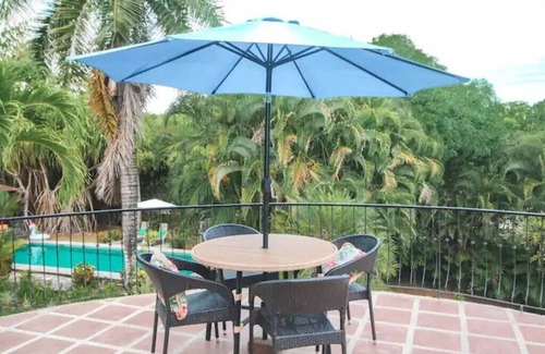 Xihu Villas House | Casa Paraiso - Tropical Getaway Close to Beach